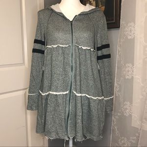 🌵White Birch Green SZ M Oversized Zip Up Sweater